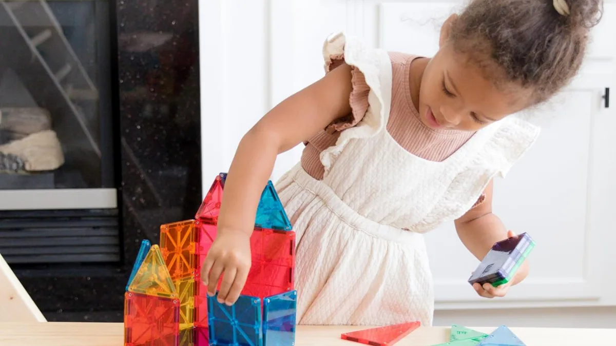 Why the MAGNA-TILES Classic 32-Piece Set Remains a Favorite STEM Toy for Kids